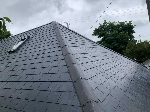 Slate roof with a central ridge